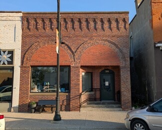More details for 106 NE 2nd St, Stuart, IA - Retail for Sale
