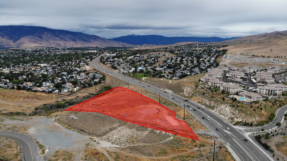 N McCarran Blvd, Reno, NV à vendre - Photo du bâtiment - Image 2 de 4