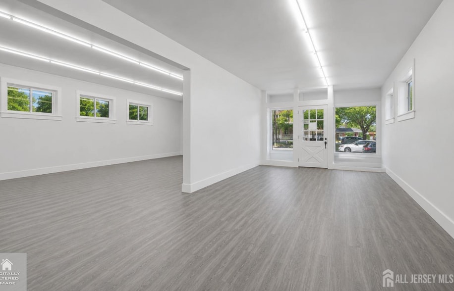 46 N Main St, Milltown, NJ for lease - Interior Photo - Image 3 of 10