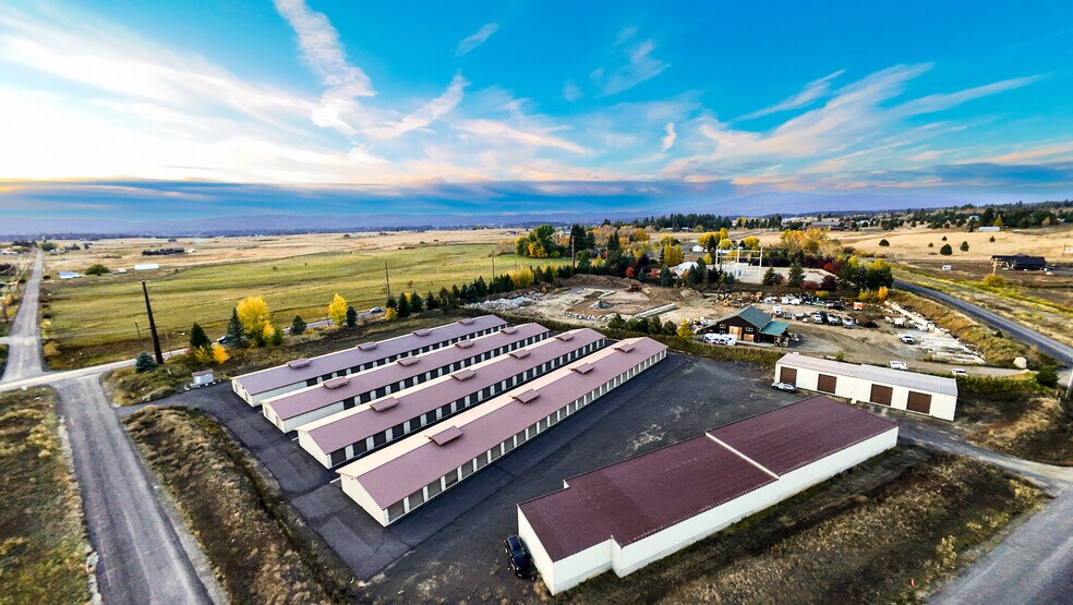 Northwest Self Storage Portfolio portefeuille de 2 propriétés à vendre sur LoopNet.ca - Photo du bâtiment - Image 3 de 4