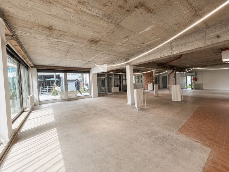 94 Rue Des Vignoles, Paris for sale - Interior Photo - Image 1 of 6