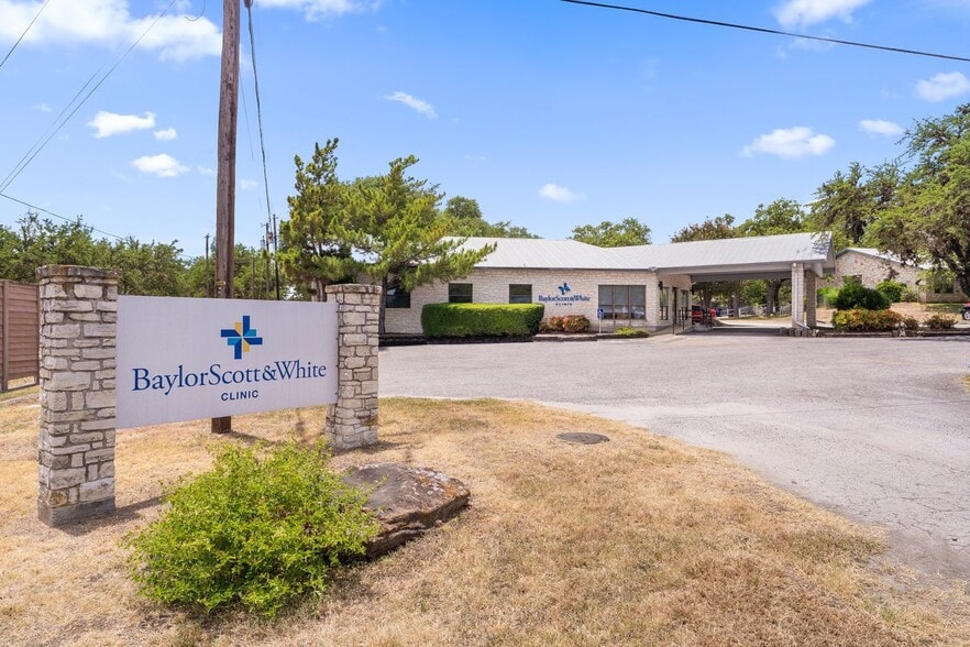 208 Haley Rd, Johnson City, TX for sale - Building Photo - Image 2 of 16