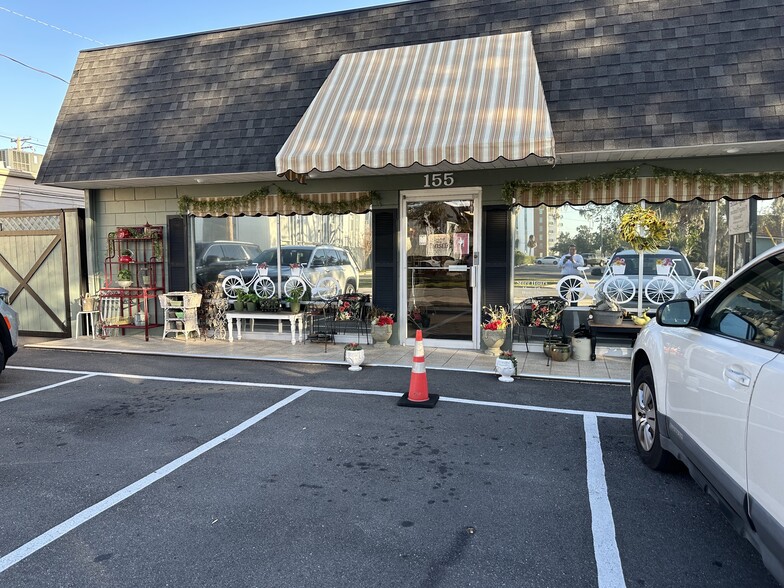 155 Avenue B SW, Winter Haven, FL for sale - Primary Photo - Image 1 of 1