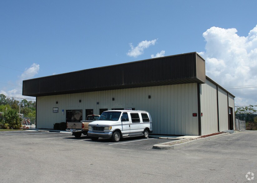 12731 Metro Pky, Fort Myers, FL for lease - Primary Photo - Image 1 of 2