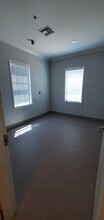 2905 Kingman St, Metairie, LA for lease Interior Photo- Image 2 of 16