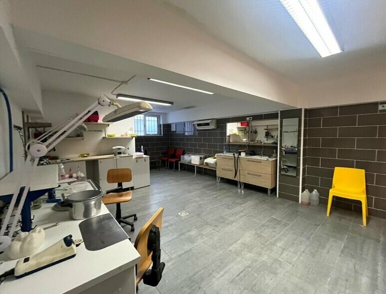 Retail in JUAN-LES-PINS for sale - Building Photo - Image 1 of 4