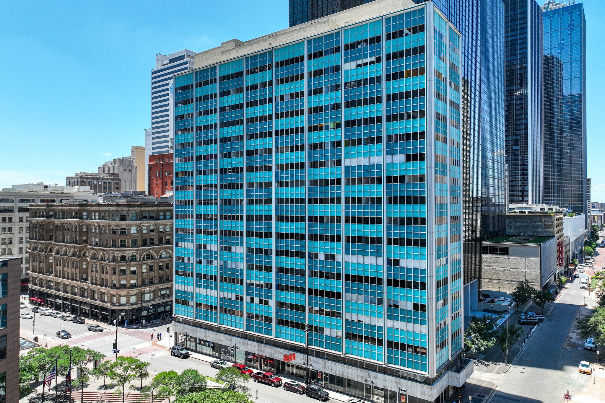 211 N Ervay St, Dallas, TX à vendre Photo du bâtiment- Image 1 de 44