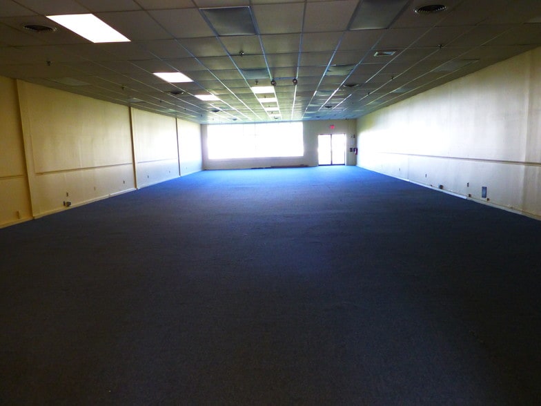 613 W Mount Pleasant Ave, Livingston, NJ for lease - Interior Photo - Image 3 of 3