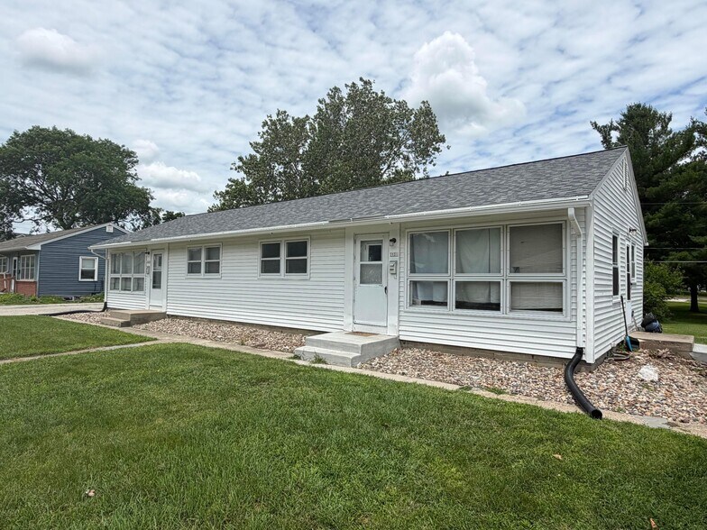 3531-3533 Tripp St, Ames, IA for sale - Building Photo - Image 2 of 10