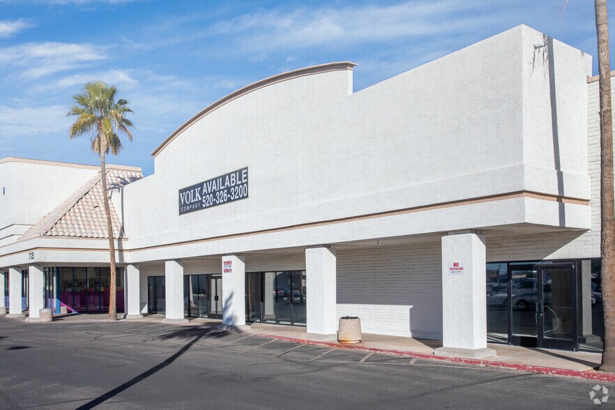 7109-7245 E Golf Links Rd, Tucson, AZ à louer - Photo du bâtiment - Image 3 de 9