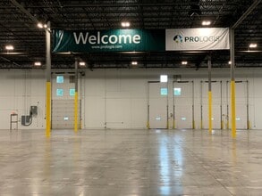 1530 Bobali Dr, Harrisburg, PA for lease Interior Photo- Image 2 of 5