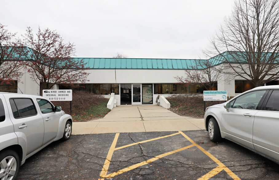 G4007 W Court St, Flint, MI for lease - Building Photo - Image 1 of 26