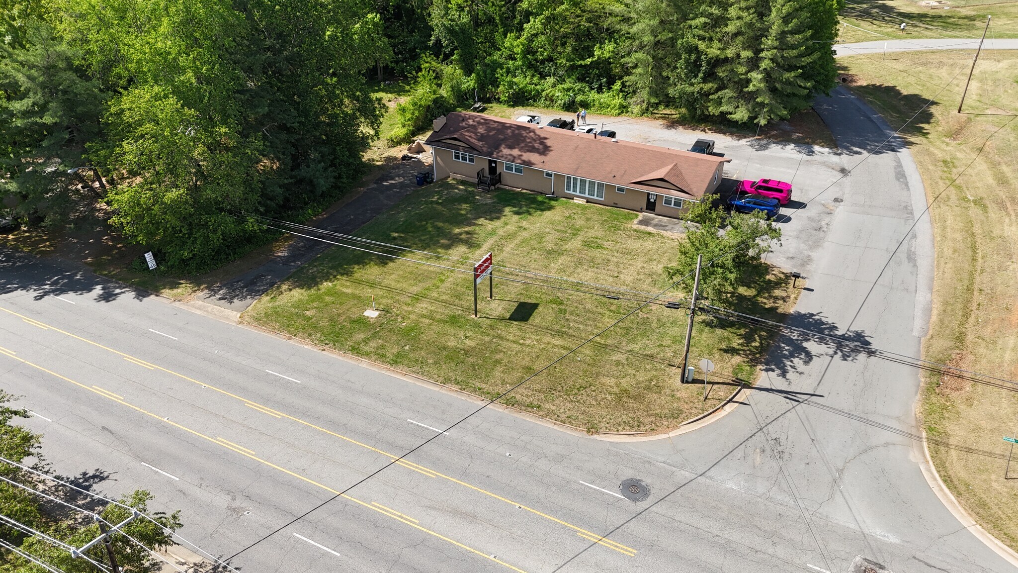 3862 Reynolda Rd, Winston-Salem, NC for lease Primary Photo- Image 1 of 10