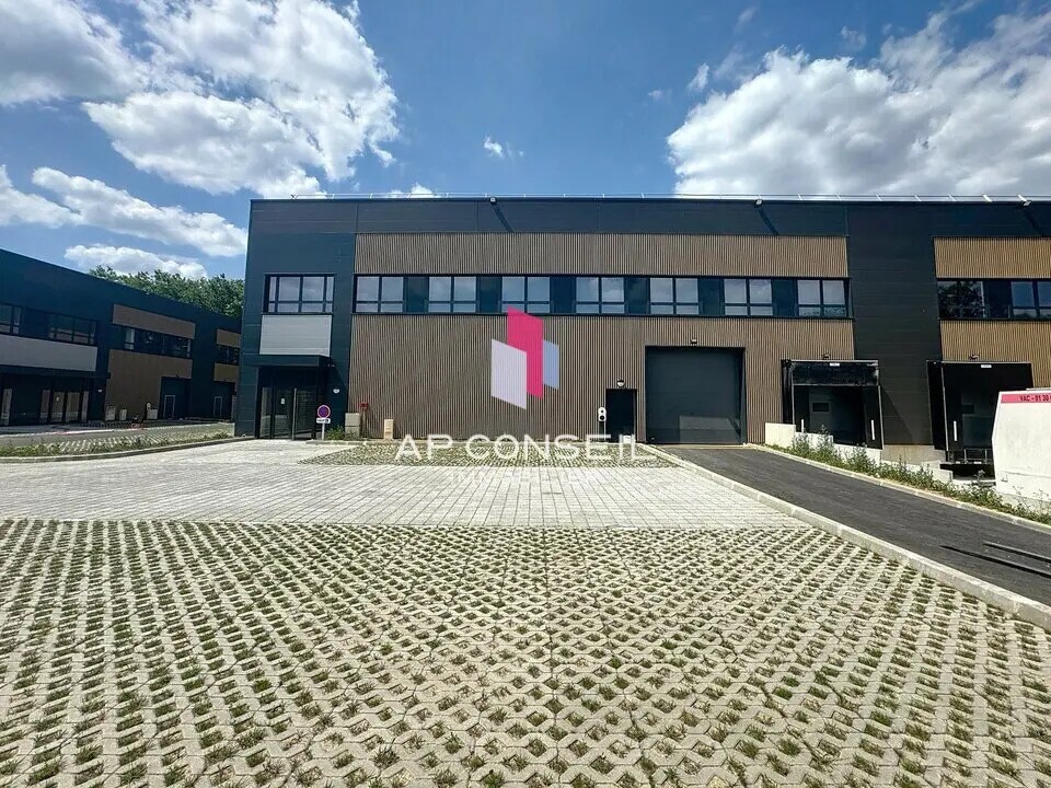 Flex dans Trappes à louer Photo du bâtiment- Image 1 de 15