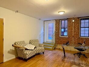 300 E Main St, Johnson City, TN for lease Interior Photo- Image 2 of 7