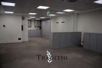Office in Madrid, Madrid for lease Interior Photo- Image 2 of 13