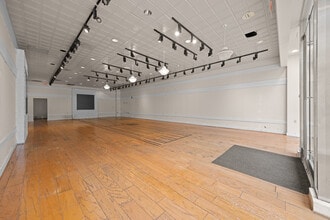 1245 3rd Street Promenade, Santa Monica, CA for lease Interior Photo- Image 2 of 8