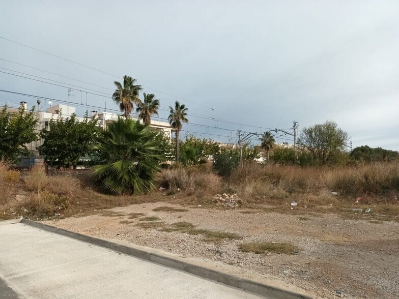 Avinguda Tarragona, 133, Cunit, Tarragona à vendre - Photo du bâtiment - Image 2 de 3