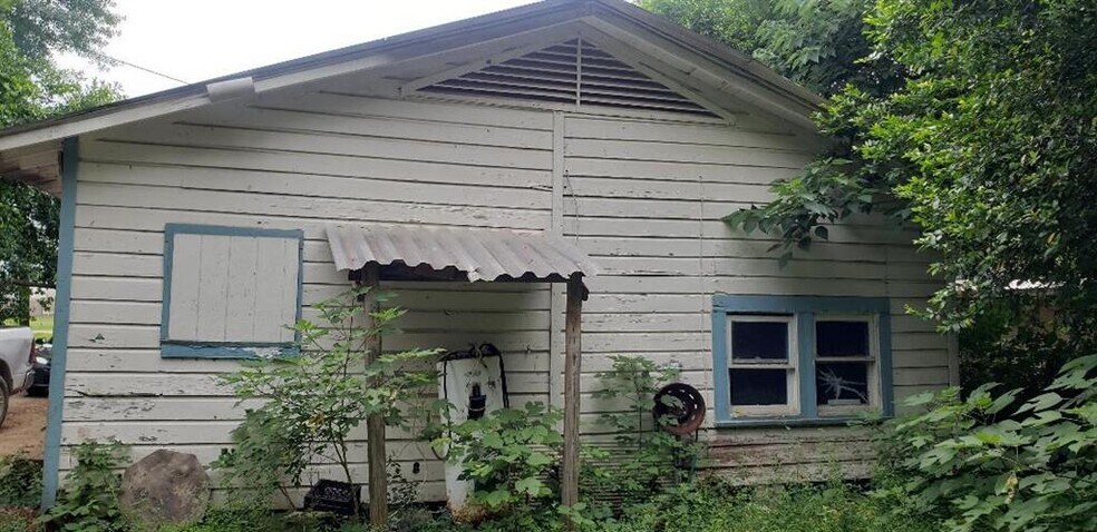 606 N Danville St, Willis, TX à vendre - Photo du bâtiment - Image 2 de 5