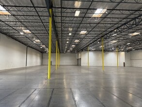 1100 Graves Ave, Oxnard, CA à louer Photo intérieure- Image 2 de 7