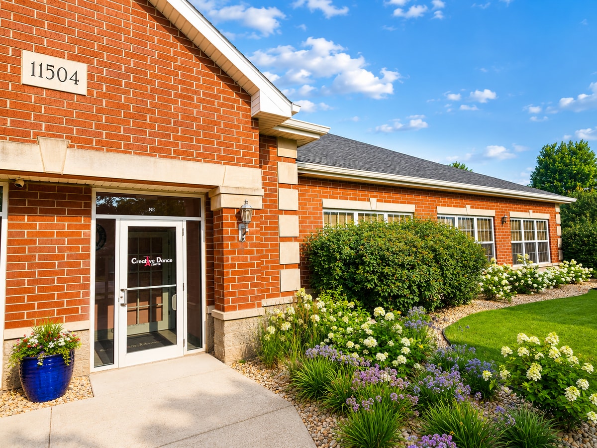 11504 183rd Pl, Orland Park, IL 60467 - Unit NE -  - Interior Photo - Image 2 of 12