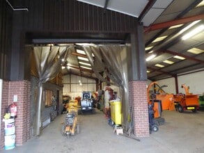 Hawks Green, Cannock for lease Interior Photo- Image 2 of 4