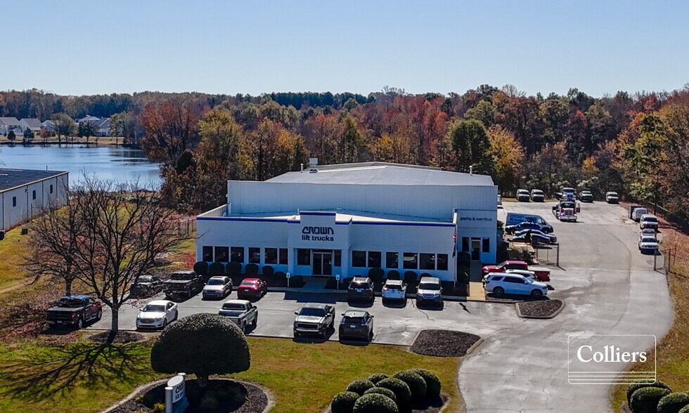 929 Berry Shoals Rd, Duncan, SC à vendre - Photo du bâtiment - Image 2 de 12
