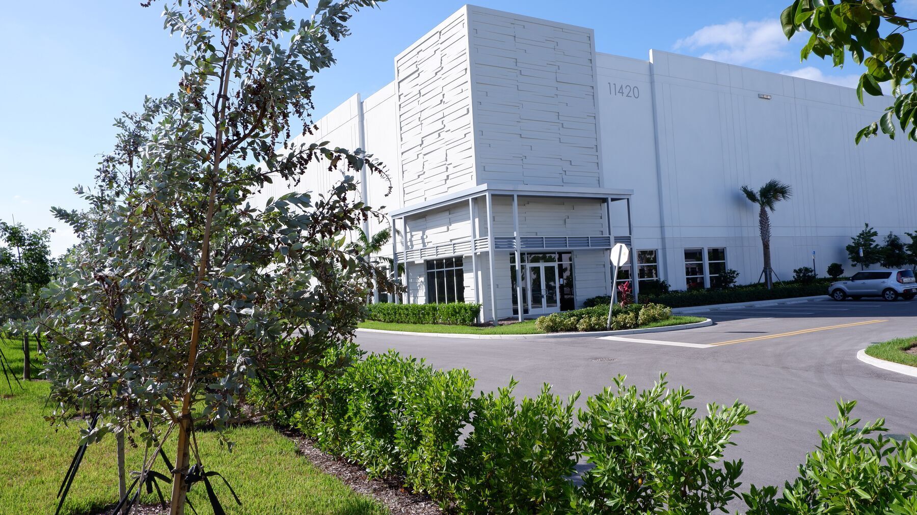 11230 NW 122nd St, Medley, FL à louer Photo du bâtiment- Image 1 de 5