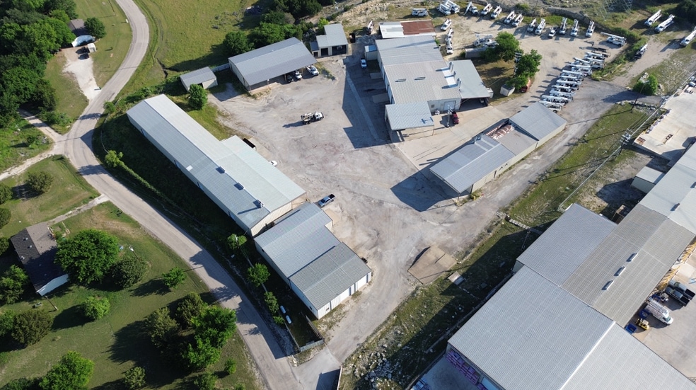 105 Sunset Acres Ct, Granbury, TX for lease - Building Photo - Image 3 of 19