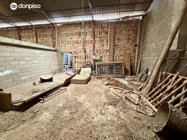 Calle Pablo Neruda, 57, Fuente Vaqueros, Granada for sale - Interior Photo - Image 3 of 5
