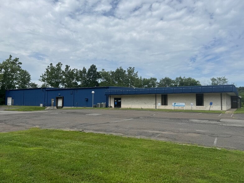35 Industrial Park Pl, Middletown, CT for lease - Building Photo - Image 2 of 2
