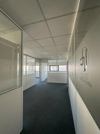 Plus de détails pour Bureau à louer