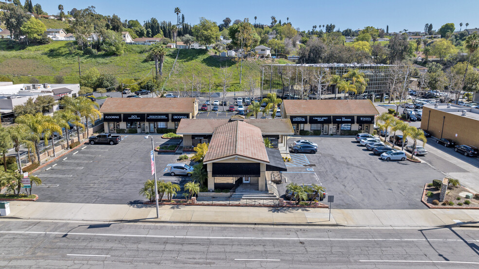 560-588 N Diamond Bar Blvd, Diamond Bar, CA for lease - Building Photo - Image 1 of 19