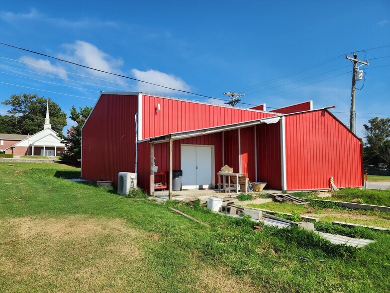 122 W Richardson Ave, Puxico, MO à vendre - Photo du bâtiment - Image 2 de 10