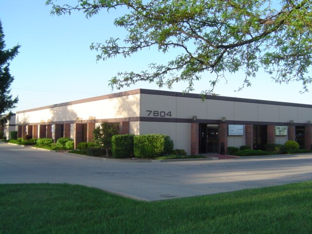7804 E Funston St, Wichita, KS à louer - Photo du bâtiment - Image 3 de 7