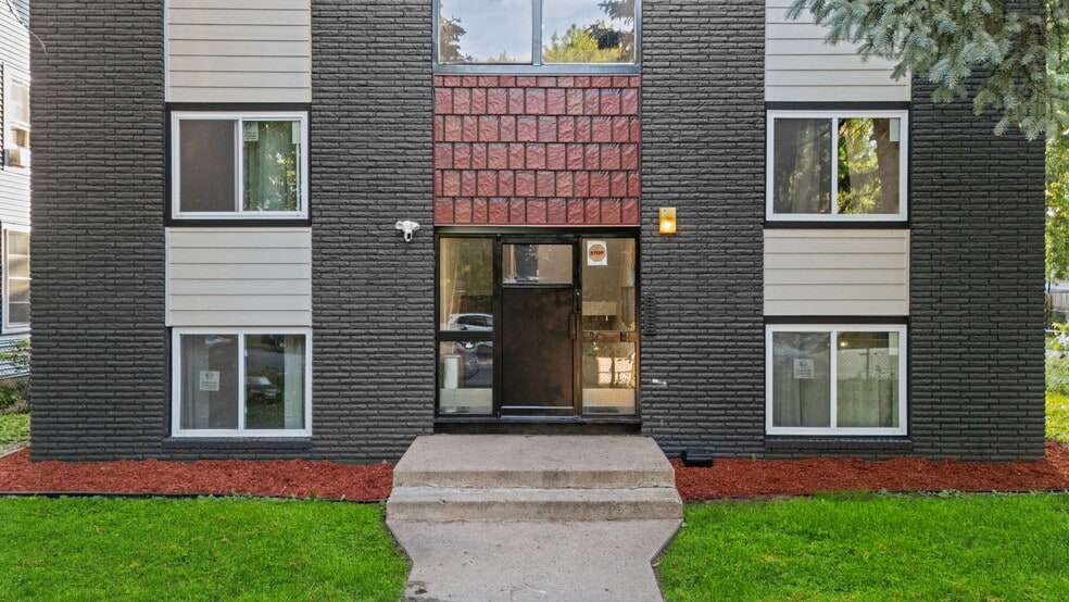 2528 17th Ave S, Minneapolis, MN for sale - Building Photo - Image 2 of 31