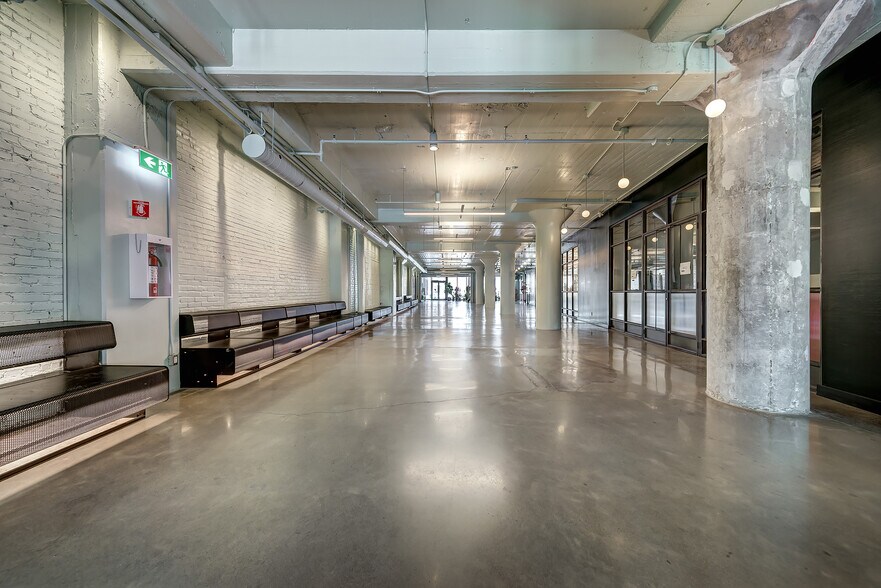 6250 Rue Hutchison, Montréal, QC à louer - Photo intérieure - Image 2 de 9
