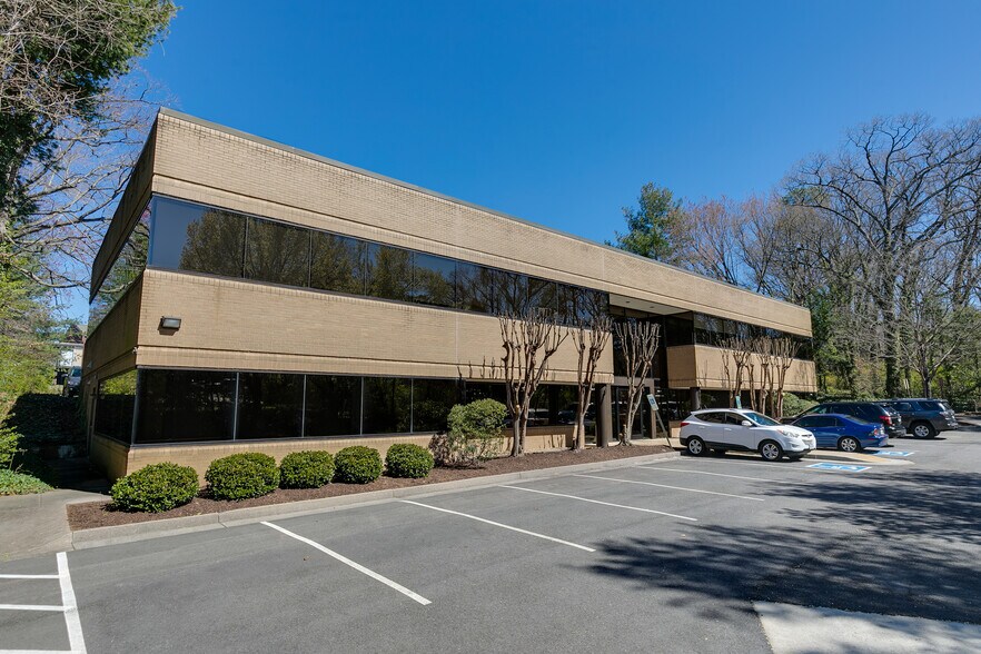 8917 Fargo Rd, Richmond, VA à louer - Photo principale - Image 2 de 46