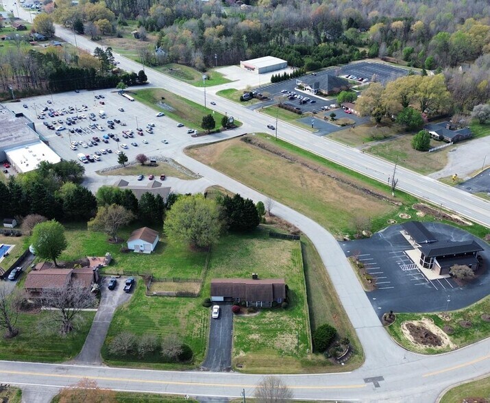 4058 Franklin Tpke, Danville, VA à vendre - Photo du bâtiment - Image 2 de 4