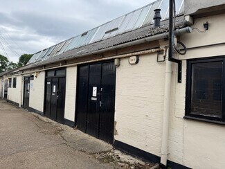 Plus de détails pour Kings Rd, Addlestone - Industriel à louer