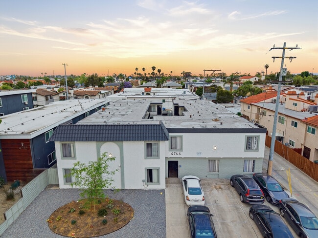 Plus de détails pour 4744 Hawley Blvd, San Diego, CA - Multi-résidentiel à vendre
