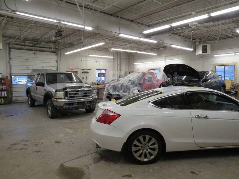 6284 Manchester Rd, Clinton, OH à vendre - Photo du bâtiment - Image 3 de 9