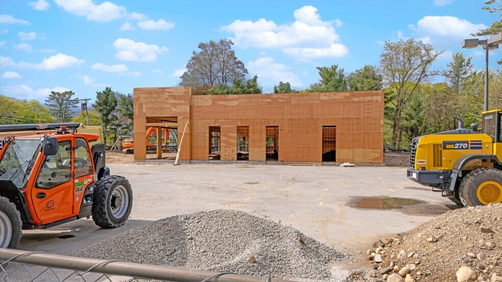 208 Main St, Wilmington, MA à vendre - Photo du bâtiment - Image 2 de 6