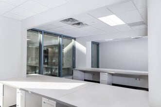 750 Lexington Ave, New York, NY for lease Building Photo- Image 2 of 3