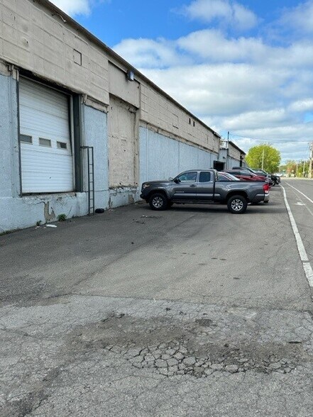 3770-3774 Lake Shore Rd, Hamburg, NY à louer - Photo du bâtiment - Image 2 de 4
