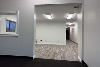 24435 NE Sandy Blvd, Wood Village, OR for lease Interior Photo- Image 2 of 2