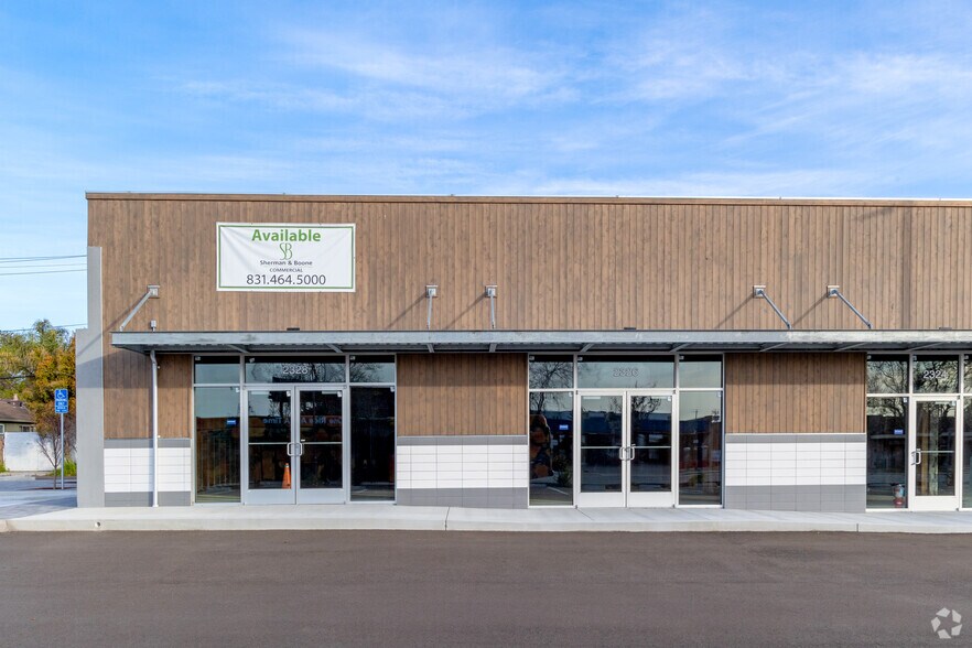 2320-2404 Mission St, Santa Cruz, CA à louer - Photo du bâtiment - Image 2 de 5