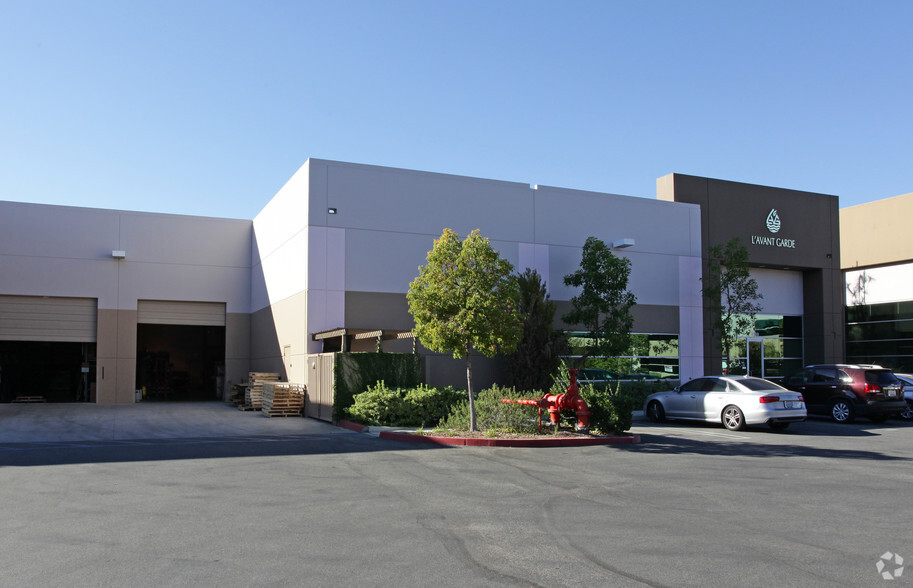 4109 Guardian St, Simi Valley, CA for lease - Primary Photo - Image 1 of 6