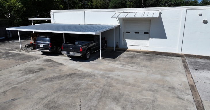 3420 E Vickery Blvd, Fort Worth, TX for lease - Building Photo - Image 2 of 10