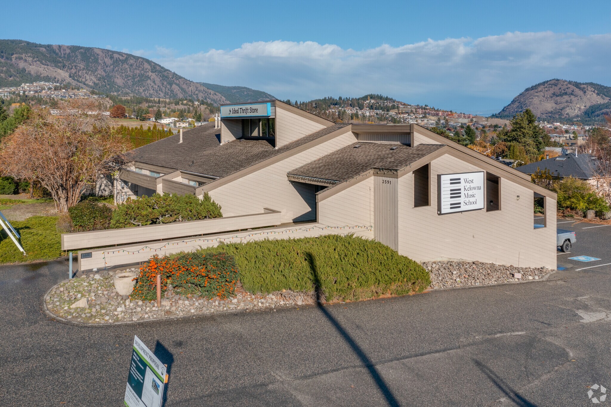 3591 Elliot Rd, West Kelowna, BC à vendre Photo du bâtiment- Image 1 de 1